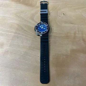 SEIKO 지우지아로 디자인 200m 쿼츠