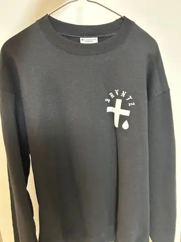 Champion SRVNTZ 맨투맨 블랙 phatrnk