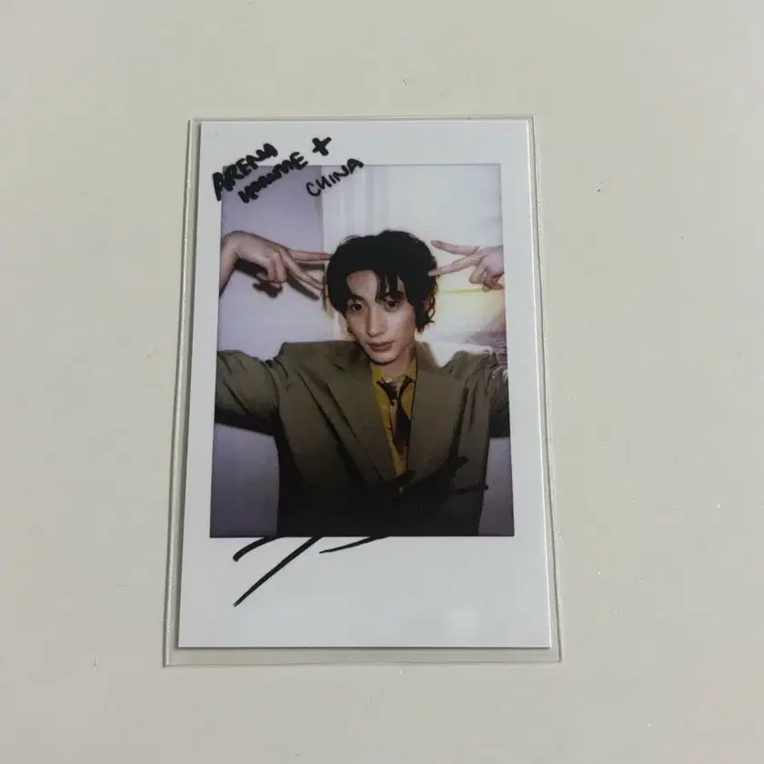 Shop polaroid signed on Bunjang Global Site - No more Korean account!