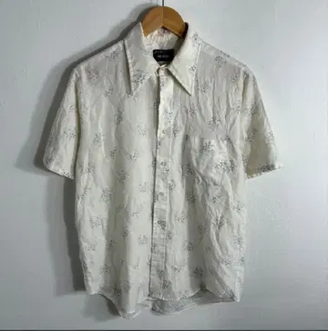 70s 빈티지 JCPenney 올 패턴 반팔 셔츠 화이트 구제 의류