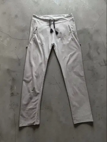 EMPORIO ARMANI 아르마니 스웨트 팬츠 그레이 M~L 상당