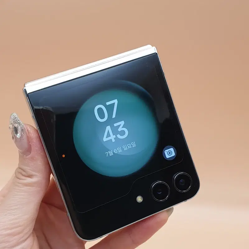 갤럭시 Z플립5 5G 민트 256기가 판매합니다-F731N