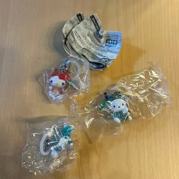 산리오 개굴개굴 파티 표시 액세서리 헬로키티 포차코 시나몬