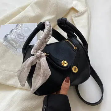 미니백 큐브백 PU 가죽 럭셔리 경량 대용량 블랙 고급