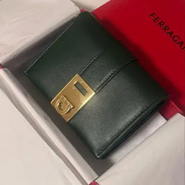 [컨디션 최상] FERRAGAMO 다크 그린 접이식 지갑