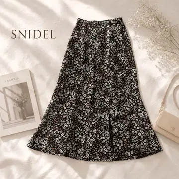 SNIDEL 스나이델 꽃무늬 롱 스커트 플레어 스커트 블랙 미니 꽃무늬