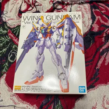 MG 1/100 WING GUNDAM Ver.Ka 개봉 완료 조립 중