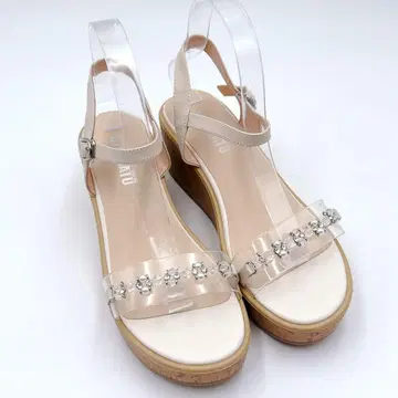 새상품급 STACCATO 루리 펄 웨지힐 샌들 코르크 24.5