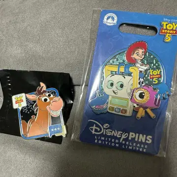 토이스토리5 Disney Pins 핀 배지 2종 세트