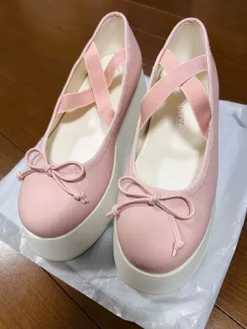 ENDEARING 발레 슈즈