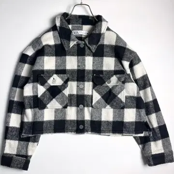 새상품급 ZARA 자라 블랙&화이트 체크 크롭 자켓 L