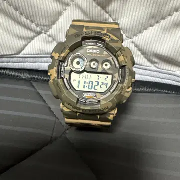 카시오 G-SHOCK, 카모플라쥬 다크 그린&베이지