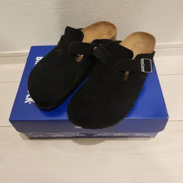 BIRKENSTOCK Boston 스웨이드 샌들 블랙