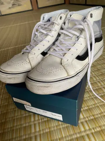 VANS SK8-HI 하이컷 스니커즈 화이트 블랙 스켈레톤