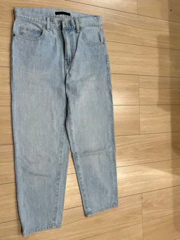 UNIQLO JEANS 라이트 블루 데님 팬츠, 24