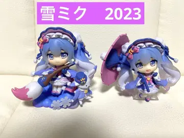 유키 미쿠 2023 아소토 A상 피규어 2종 세트 부속품 전부 있음