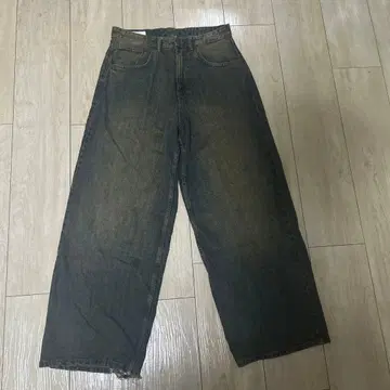ZARA 배기 데님