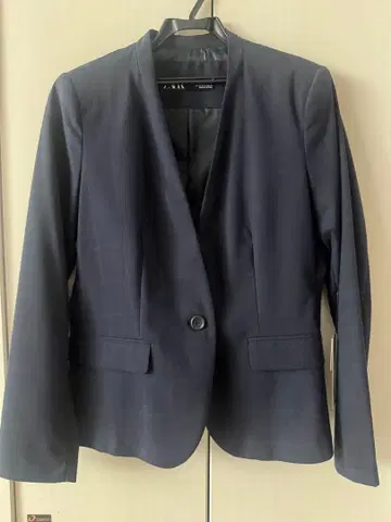 ZARA 노카라 자켓 체크 무늬