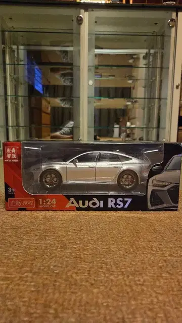 1/24 아우디 RS7 스포츠백 퍼포먼스