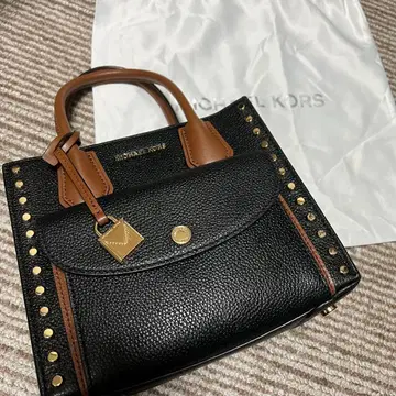 MICHAEL KORS 핸드백 스터드 블랙