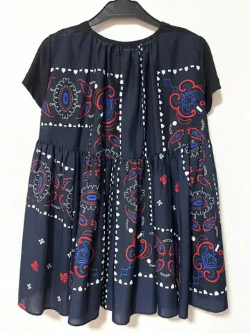 sacai 사카이 페이즐리 무늬 절개 반팔 T셔츠 사이즈 1