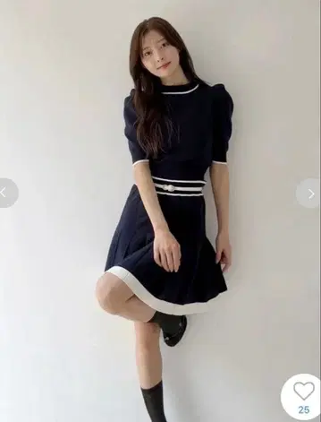 가격 인하 중 새상품 택 포함 snidel 미니 셋업 NVY