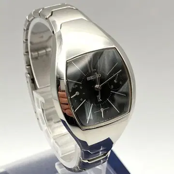 배터리 새상품 SEIKO 세이코 루키아 5Y89-5A20 여성용 손목시계