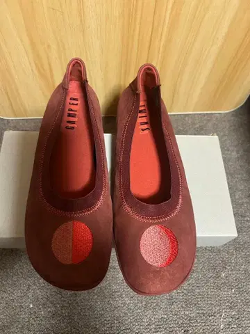 CAMPER TWINS 플랫슈즈 보르도