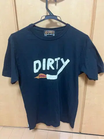 AT-DIRTY 티셔츠 M 사이즈 아뜨더티
