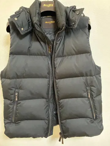 컨디션 최상 MOORER 무레르 FIRE 파이어 다운 베스트 48
