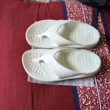 THE NORTH FACE 비치 샌들 화이트