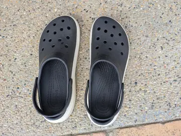 Crocs 통굽 사보 클로그 샌들 블랙