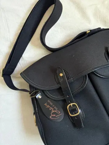 Brady ARIEL TROUT LARGE 브레디 아리엘