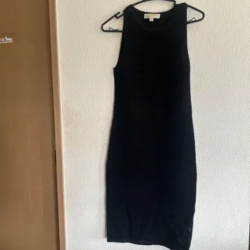 MICHAEL KORS 슬리브리스 원피스 블랙 S