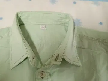 올드 유니클로 미사용품 코튼 반팔 셔츠 피스타치오 그린 컬러 M 사이즈