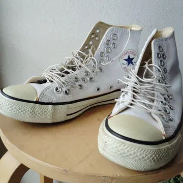 Converse Chuck Taylor All Star 가죽 하이컷