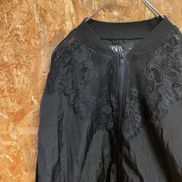 AE10389 ZARA 라이트 점퍼 블랙 여성용 28 포스