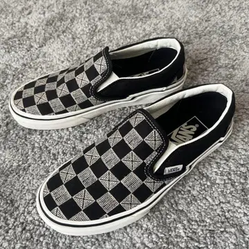 [ 미사용품 ] VANS 체커보드 클래식 블랙 슬립온