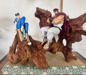 Street Fighter 류 춘리 피규어 유목 받침대