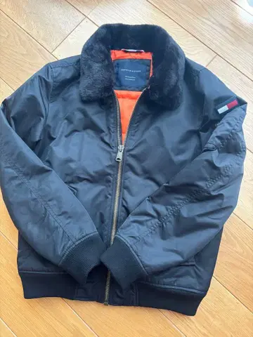 TOMMY HILFIGER 봄버 자켓 퍼 옷깃