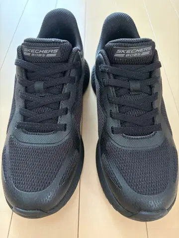 SKECHERS BOBS SLIP-INS 블랙 스니커즈