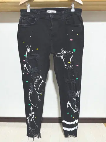페인트 ZARA MAN 블랙 데미지 데님 남성용