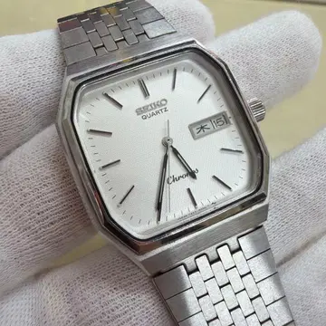새상품급 SEIKO QUARTZ Chronos 빈티지 7433-5010