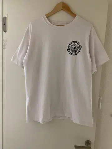아이언 하트 양면 프린트 T셔츠