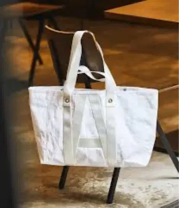 AOURE 레저 토트백 화이트 리버서블