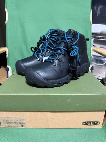 27cm 26cm KEEN PYRENEES 피레네즈 1026585