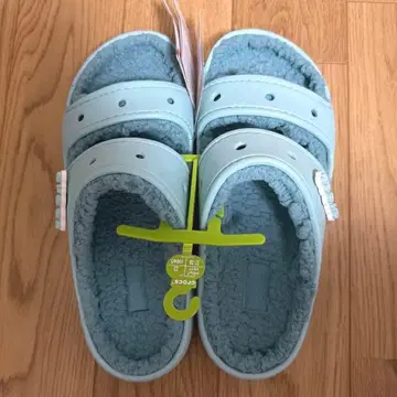 크록스 보아 샌들 라이트 블루 23cm