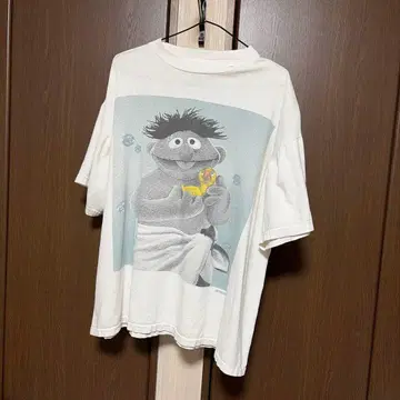 Sesame Street 어니 세서미 스트릿 티셔츠