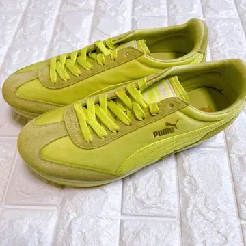 [ PUMA ] 통굽 스니커즈 라임 그린 25cm 슬림 레그 효과