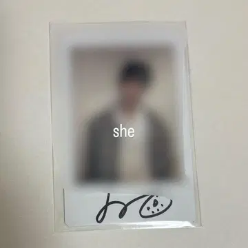 idntt 도훈 사인 폴라로이드